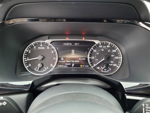 Used 2024 Nissan Pathfinder SV image 24