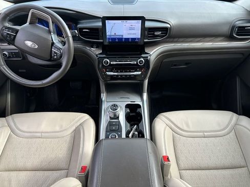 Used 2021 Ford Explorer Platinum w/ Equipment Group 601A image 24