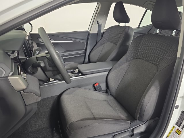 Used 2025 Toyota Camry LE FWD image 21
