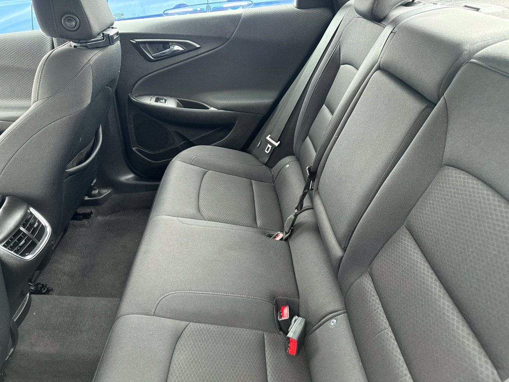 Used 2022 Chevrolet Malibu LT FWD image 17