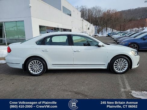 Used 2016 Volkswagen Passat 1.8T SE image 33