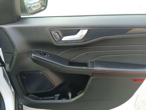 Used 2024 Ford Escape ST-Line w/ Tech Pack #1 AWD/4WD image 47