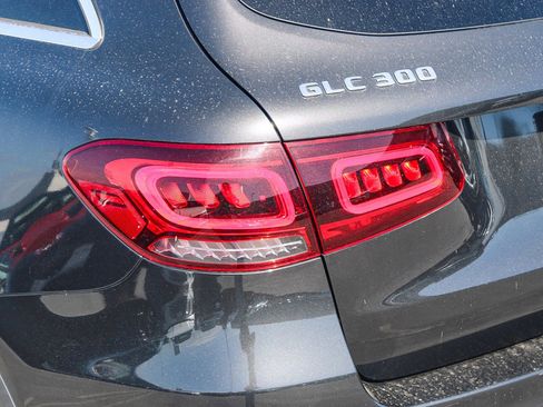 Used 2021 Mercedes-Benz GLC 300 image 12
