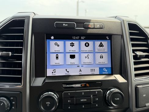 Used 2019 Ford F150 XLT w/ Equipment Group 302A Luxury AWD/4WD image 36