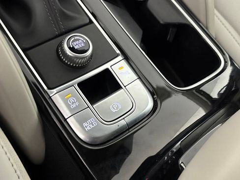 Certified 2024 Kia Telluride S w/ S Sunroof Package image 25