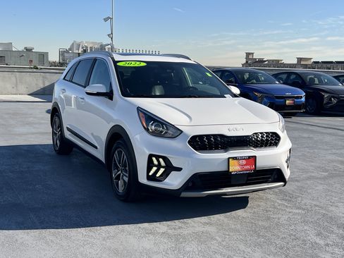 Certified 2022 Kia Niro EX Premium image 8