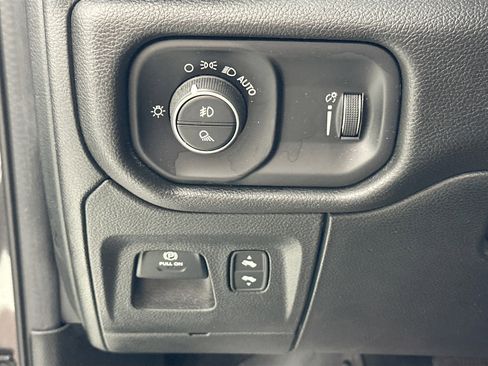 Used 2023 RAM 1500 Big Horn image 10