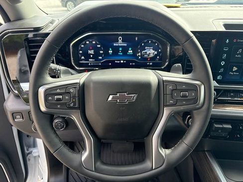 Used 2025 Chevrolet Silverado 1500 LT Trail Boss w/ LT Trail Boss Premium Package AWD/4WD image 20
