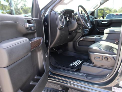 Used 2022 GMC Sierra 2500 Denali AWD/4WD image 15