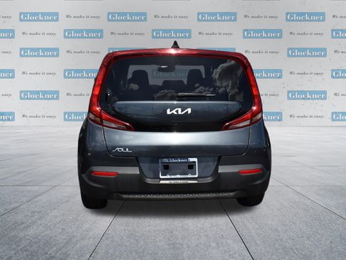 Used 2022 Kia Soul LX w/ Technology Package FWD image 7