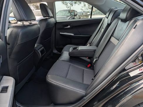 Used 2014 Toyota Camry SE FWD image 11