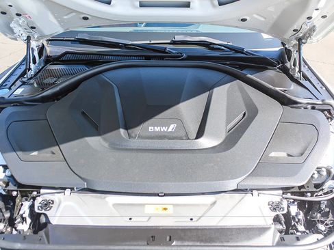 Used 2024 BMW i4 eDrive40 w/ Convenience Package RWD image 28