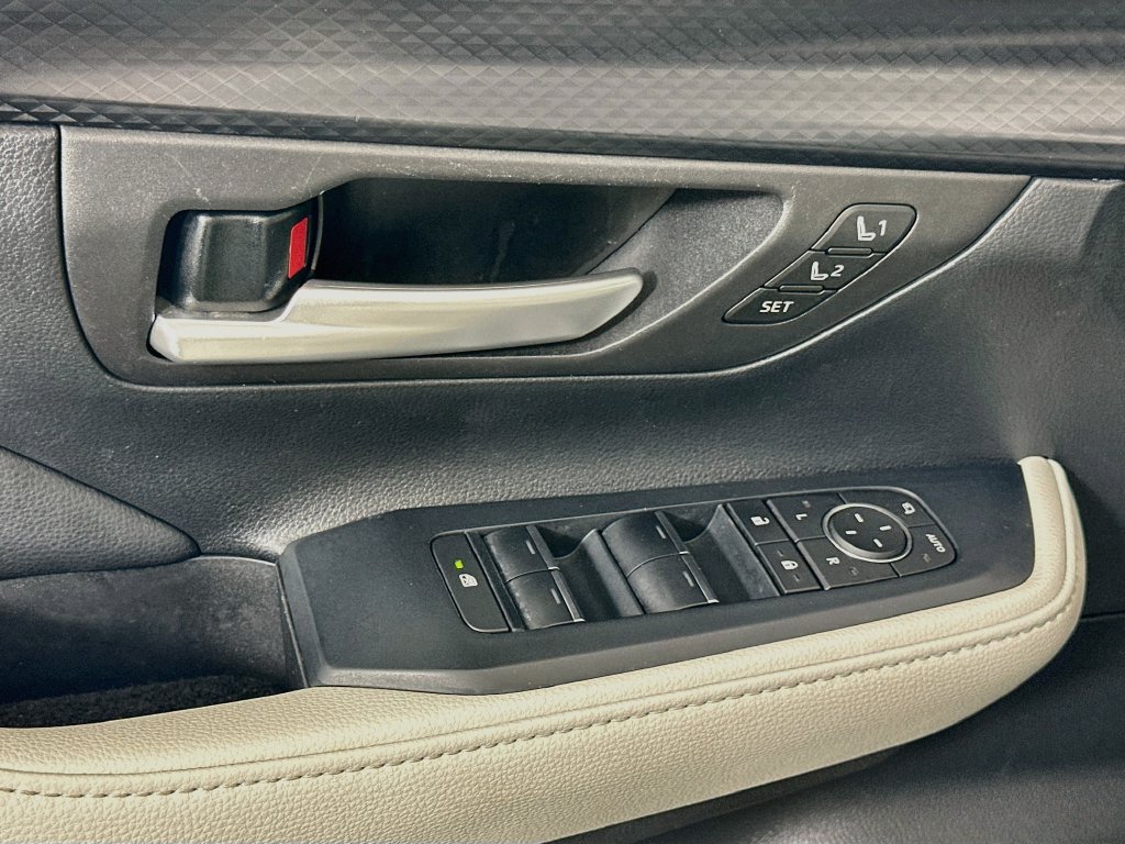 Certified 2024 Toyota Grand Highlander AWD Hybrid image 17