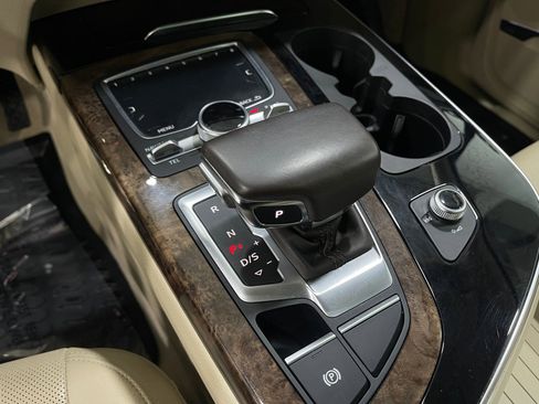 Used 2019 Audi Q7 3.0T Premium Plus w/ Premium Plus Package image 29