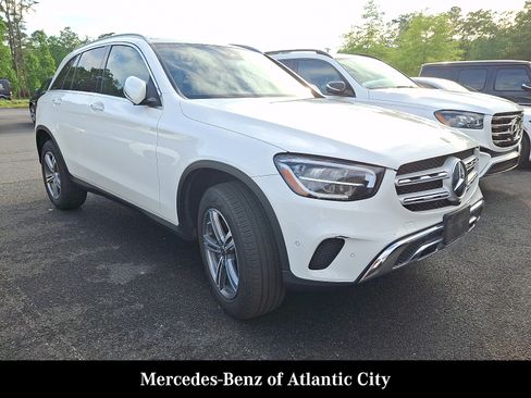 Certified 2022 Mercedes-Benz GLC 300 4MATIC image 1