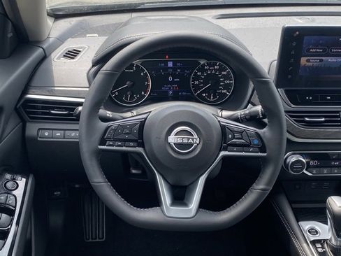 New 2025 Nissan Altima 2.5 SL image 38