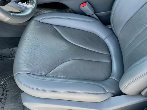 Used 2022 Lincoln Nautilus Reserve FWD image 19