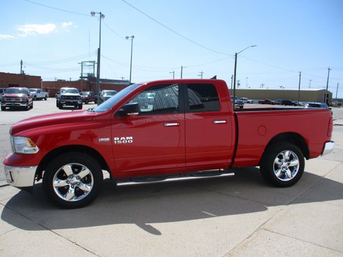 Used 2018 RAM 1500 Big Horn AWD/4WD image 4