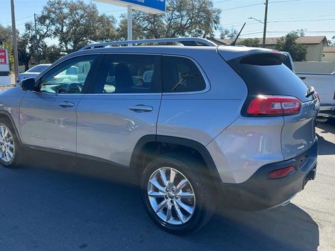 Used 2014 Jeep Cherokee Limited w/ Luxury Group image 12