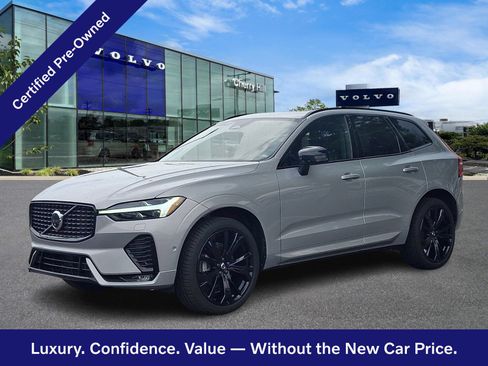 Certified 2023 Volvo XC60 B5 Ultimate w/ Climate Package AWD/4WD image 3