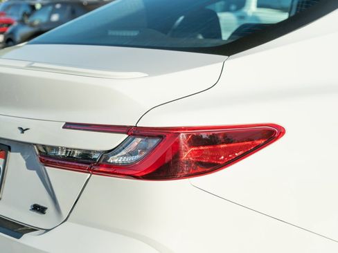 Used 2025 Toyota Camry SE w/ Multimedia Upgrade Package FWD image 8