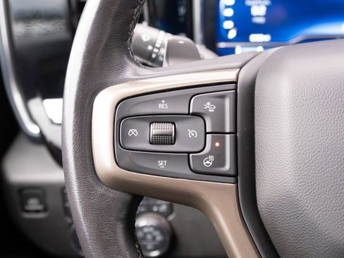 Used 2023 Chevrolet Silverado 1500 High Country w/ Technology Package image 6