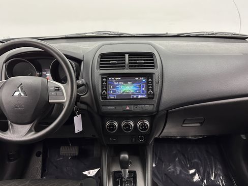 Used 2024 Mitsubishi Outlander Sport ES image 25