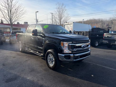 Used 2020 Ford F250 XLT w/ FX4 Off-Road Package image 4