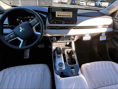 New 2026 Mitsubishi Outlander SEL FWD image 5