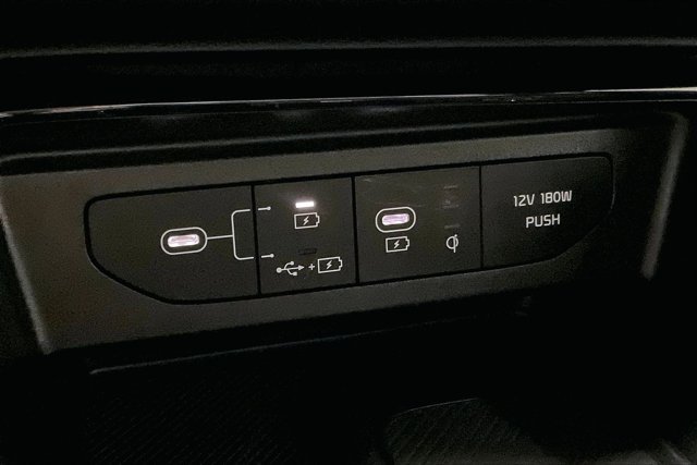 Used 2025 Kia K5 GT-Line w/ GT-Line Premium Package FWD image 33