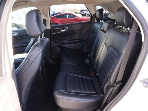 Certified 2024 Ford Edge SEL image 9