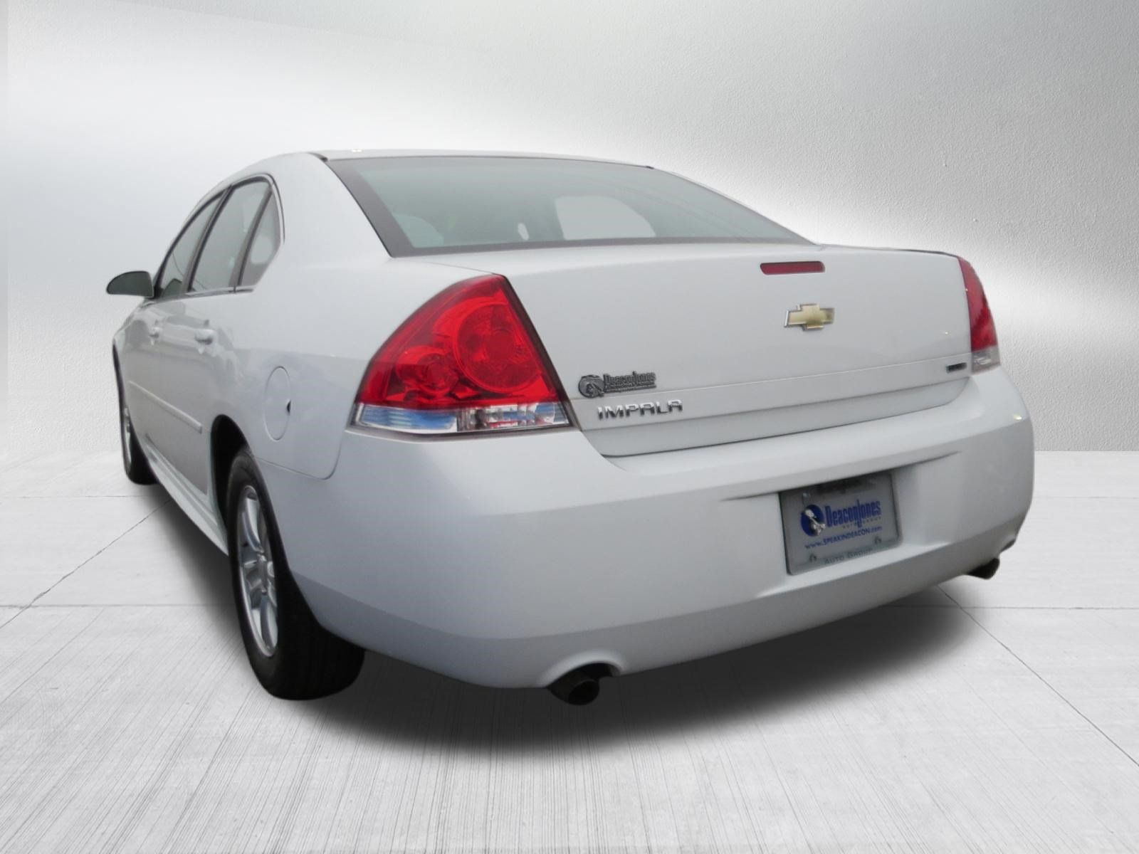Used 2016 Chevrolet Impala Limited LS FWD image 4