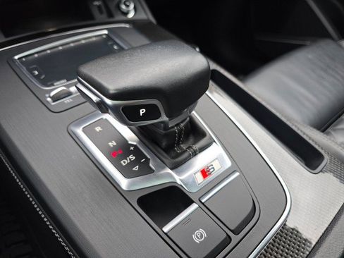 Used 2020 Audi SQ5 Premium Plus w/ Premium Plus Package image 34