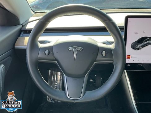 Used 2018 Tesla Model 3 Long Range image 37