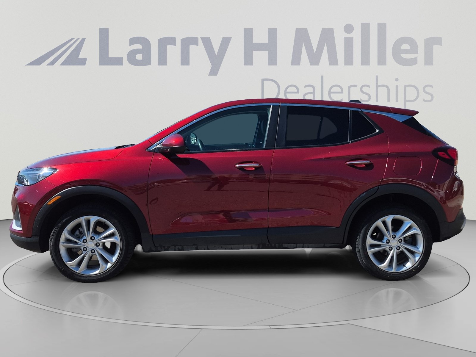 Used 2022 Buick Encore GX Preferred w/ Cold Weather Comfort Package AWD/4WD image 2