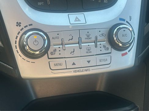 Used 2017 Chevrolet Equinox Premier w/ Enhanced Convenience Package FWD image 35