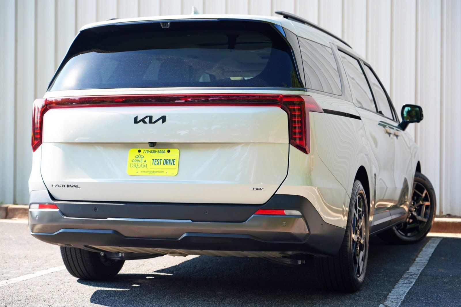 Used 2025 Kia Carnival SX Prestige FWD image 5