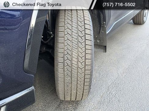 Used 2024 Toyota RAV4 SE w/ Weather & Moonroof Package image 14