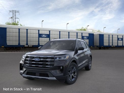 New 2026 Ford Explorer Active AWD/4WD image 2