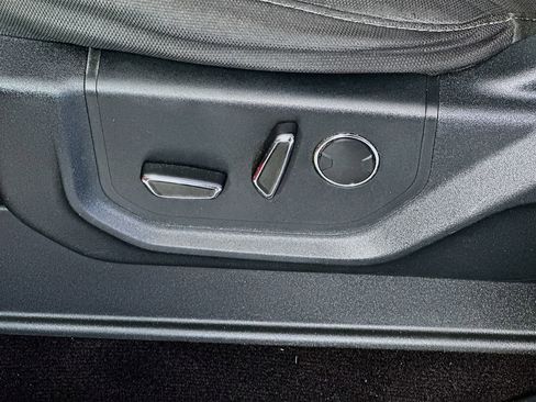 Used 2017 Ford F150 XLT w/ Equipment Group 302A Luxury image 22