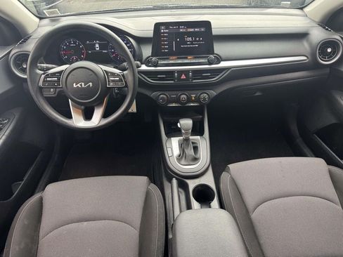 Used 2023 Kia Forte LXS w/ LXS Technology Package FWD image 13