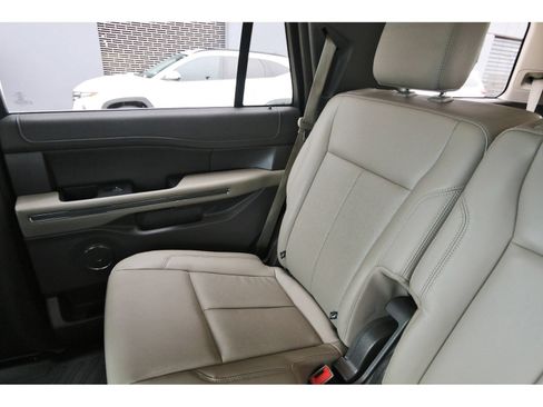 Used 2020 Ford Expedition XLT w/ Equipment Group 202A RWD image 14