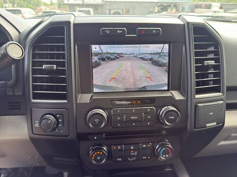 Used 2018 Ford F150 XL w/ Equipment Group 101A Mid AWD/4WD image 18