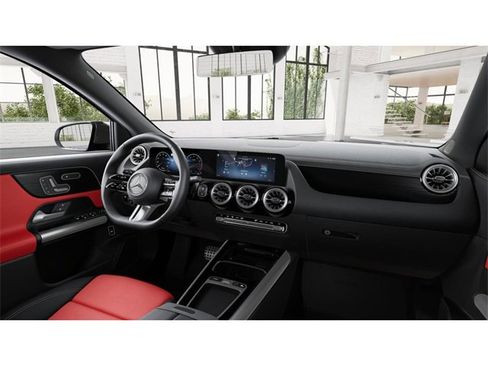 New 2026 Mercedes-Benz GLA 250 4MATIC image 6