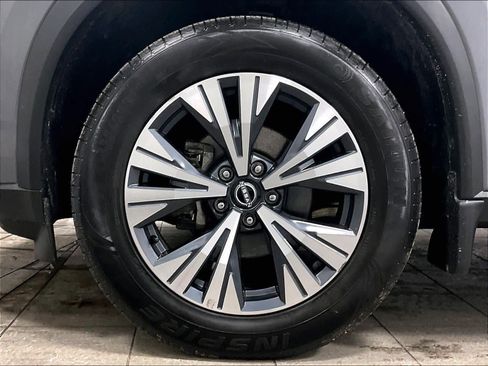 Certified 2023 Nissan Rogue SV w/ SV Premium B Package image 7