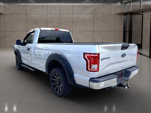 Used 2017 Ford F150 XLT RWD image 5
