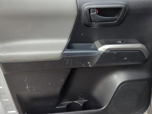 Used 2018 Toyota Tacoma SR5 image 23