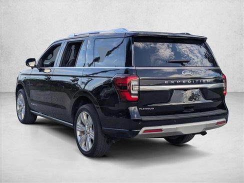 Used 2023 Ford Expedition Platinum RWD image 5