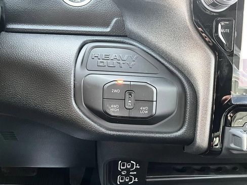 New 2026 RAM 2500 Tradesman AWD/4WD image 19