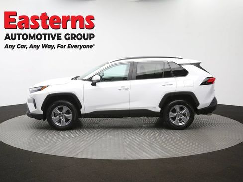 Used 2022 Toyota RAV4 XLE AWD/4WD image 59